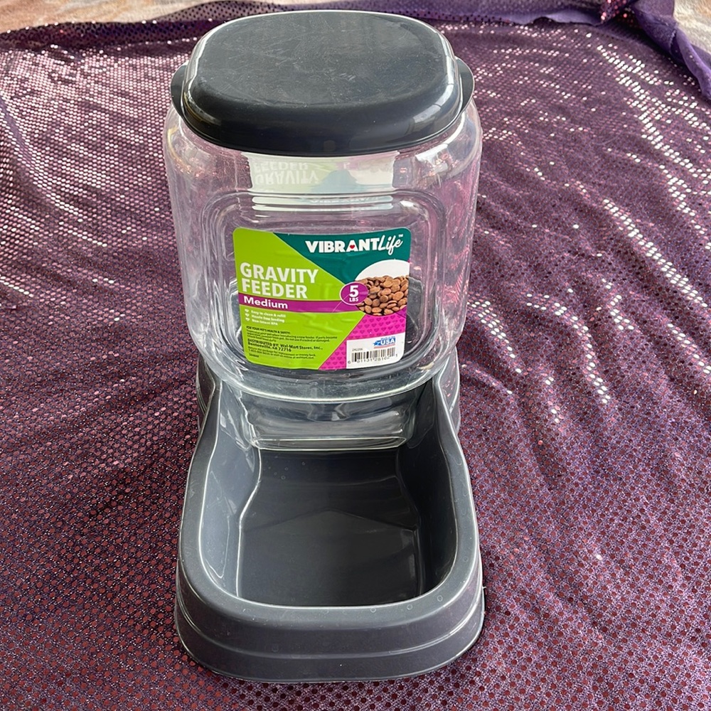 Gravity feeder 5lbs